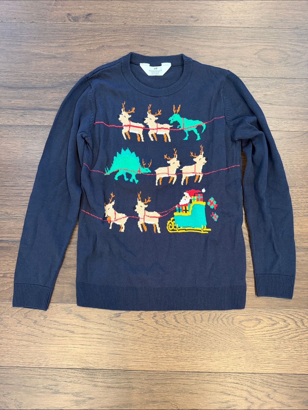 H&M Navy Crewneck Sweater with Festive Reindeer and Sleigh Size 8/10 - P20